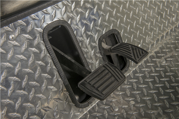 4輪電動(dòng)巡邏車